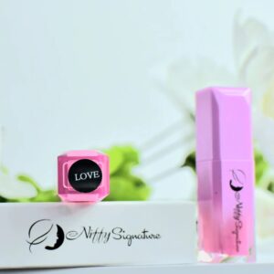 Matte Lipstain in LOVE